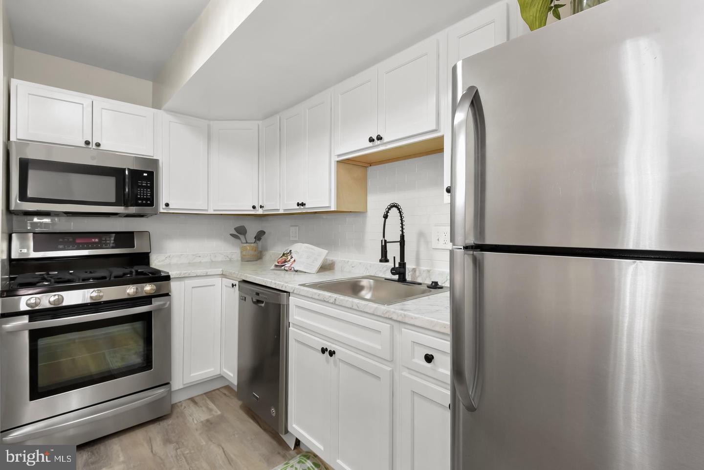 203 CORK LANE T-4