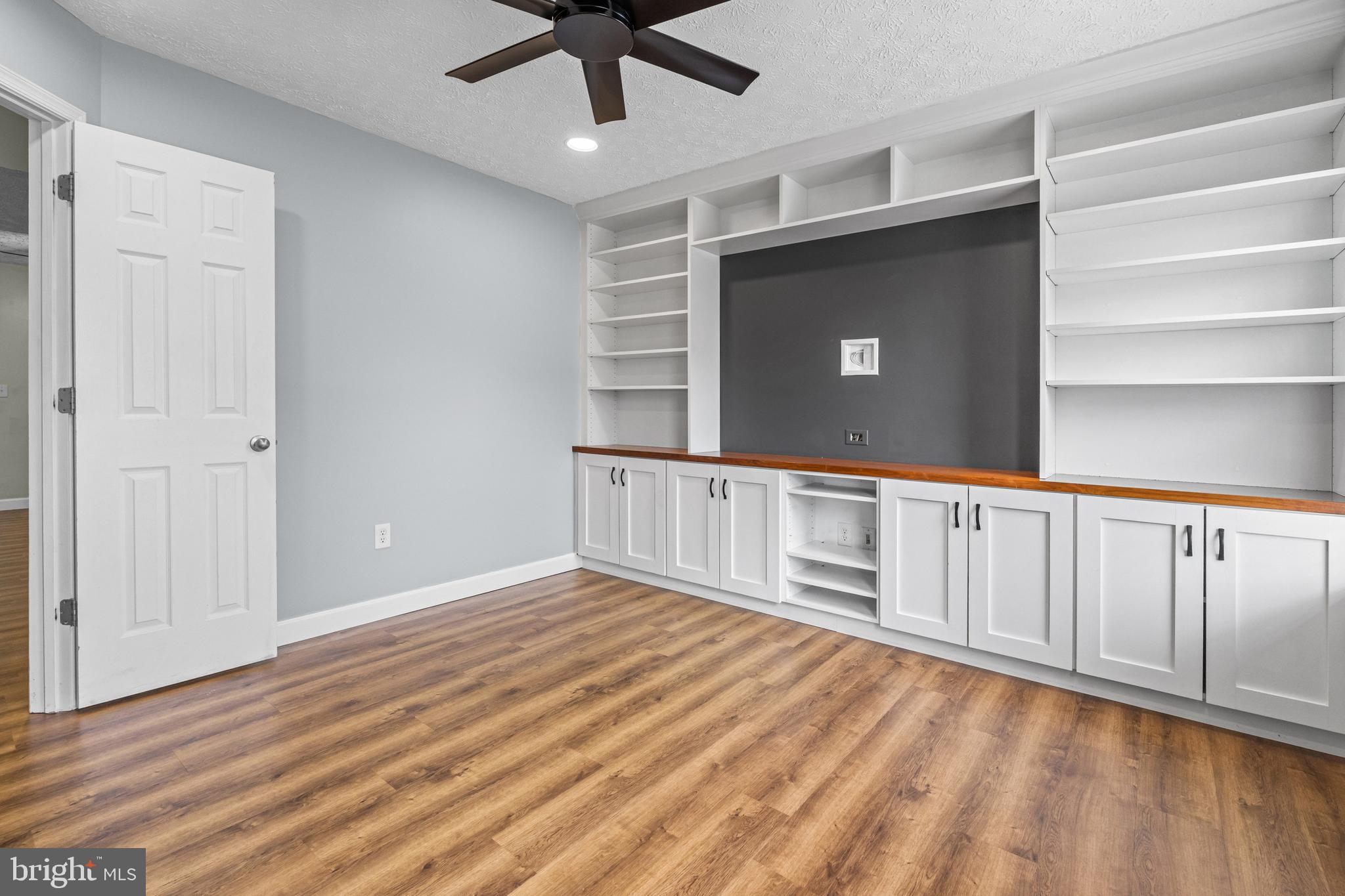 2108 STREAMWAY