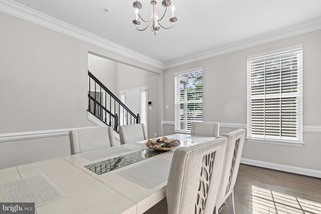 43 STOCKSDALE AVENUE
