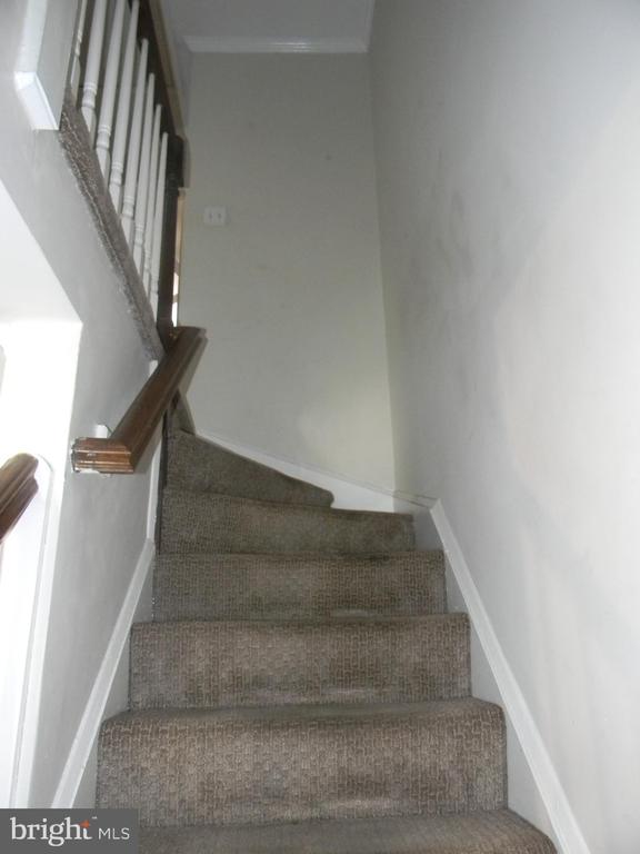 713 EASTSHIRE DRIVE