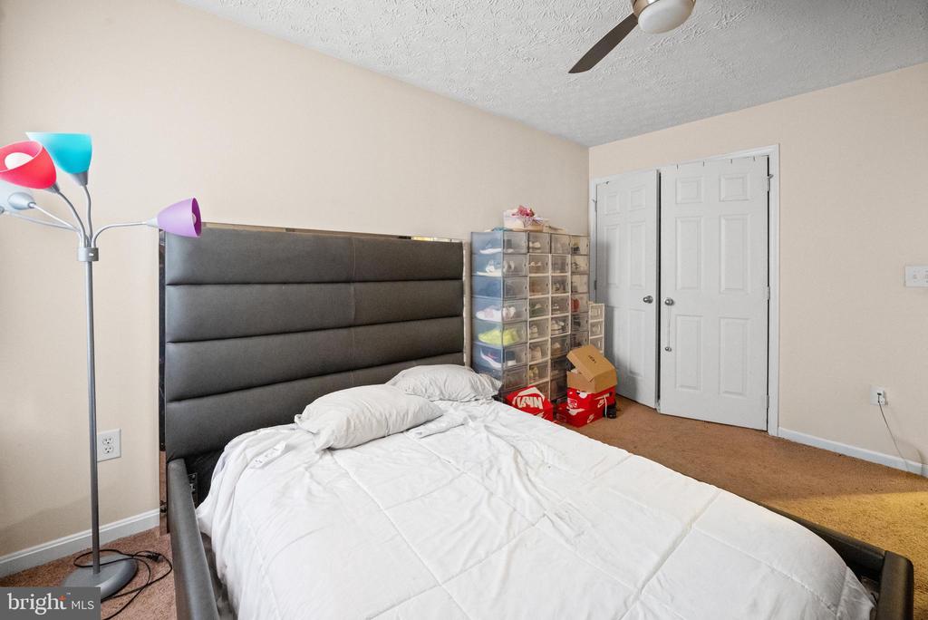 2094 STREAMWAY COURT