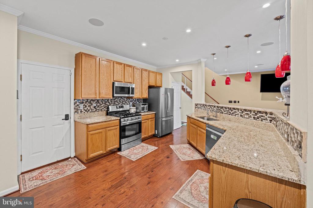 2094 STREAMWAY COURT