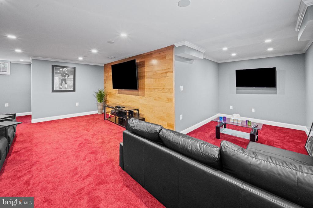 2094 STREAMWAY COURT