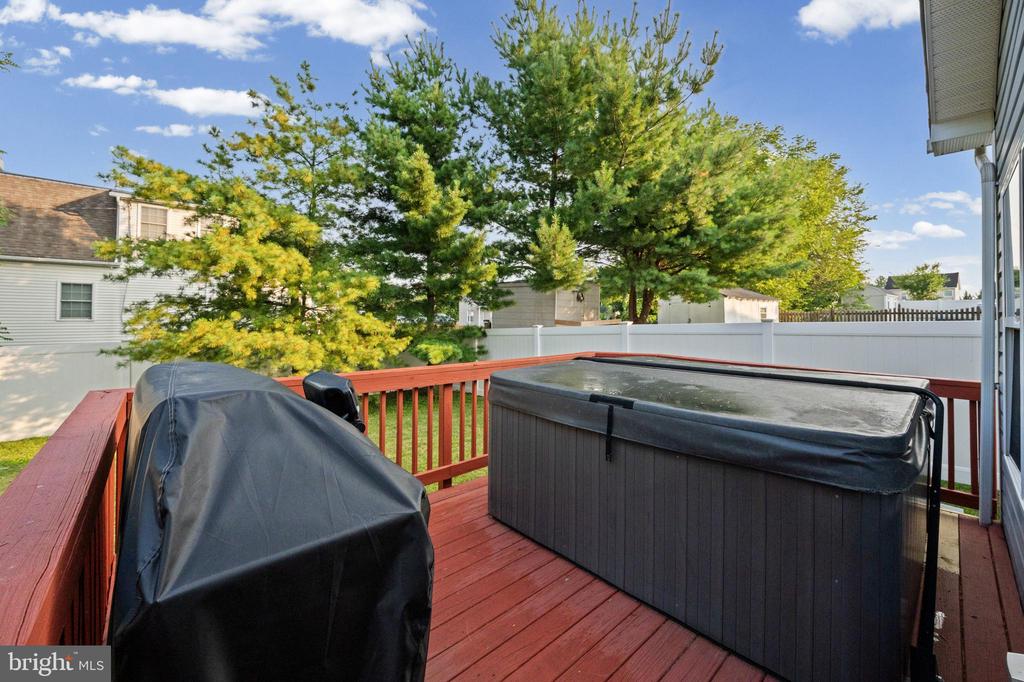 2094 STREAMWAY COURT