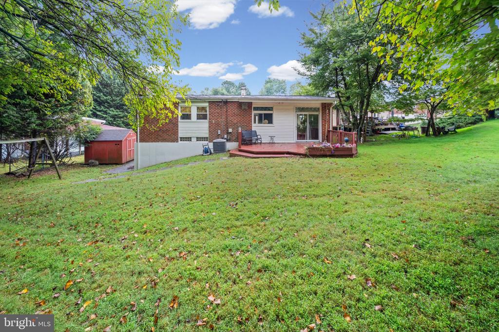 6816 TIMBERLANE ROAD