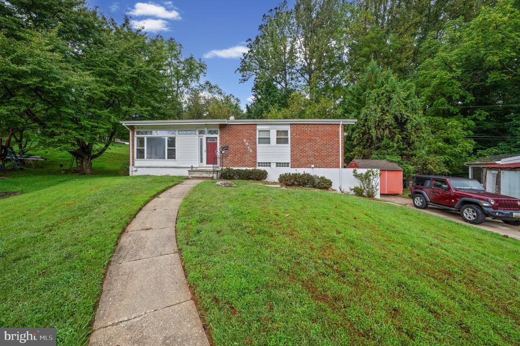 6816 TIMBERLANE ROAD