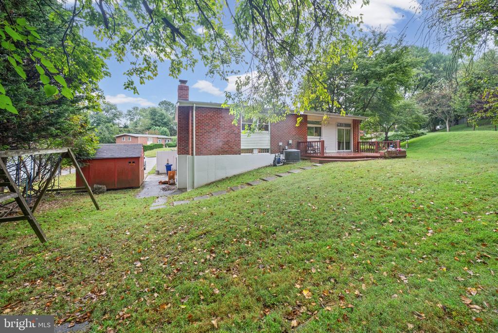 6816 TIMBERLANE ROAD