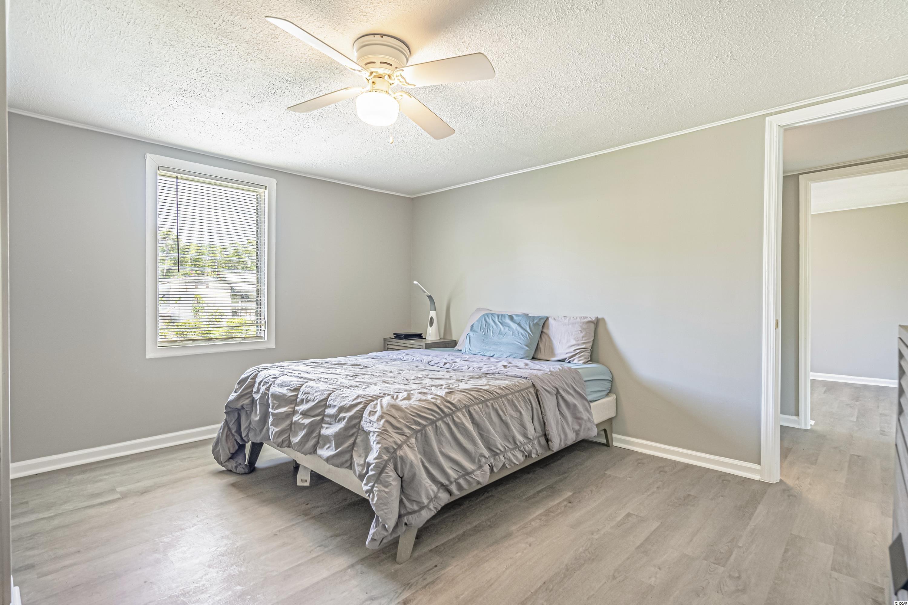 584 Vista Dr.