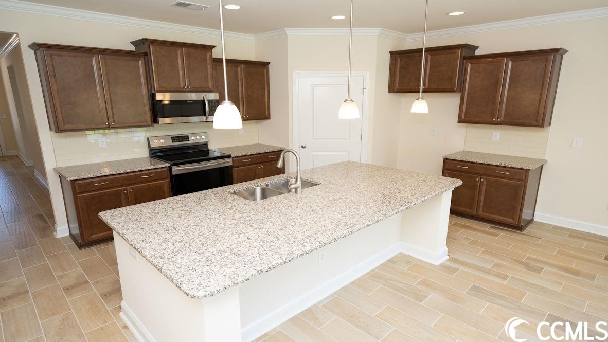 4041 Dewberry Ln.