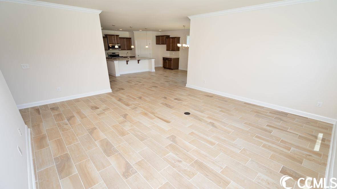 4041 Dewberry Ln.