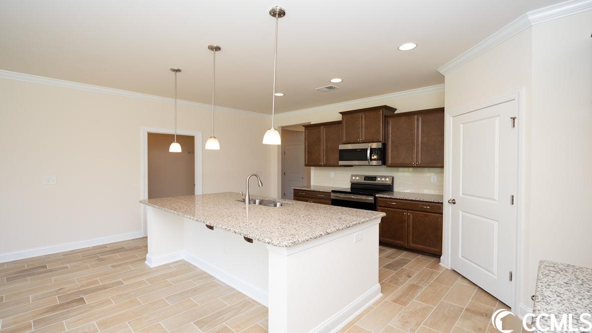 4041 Dewberry Ln.
