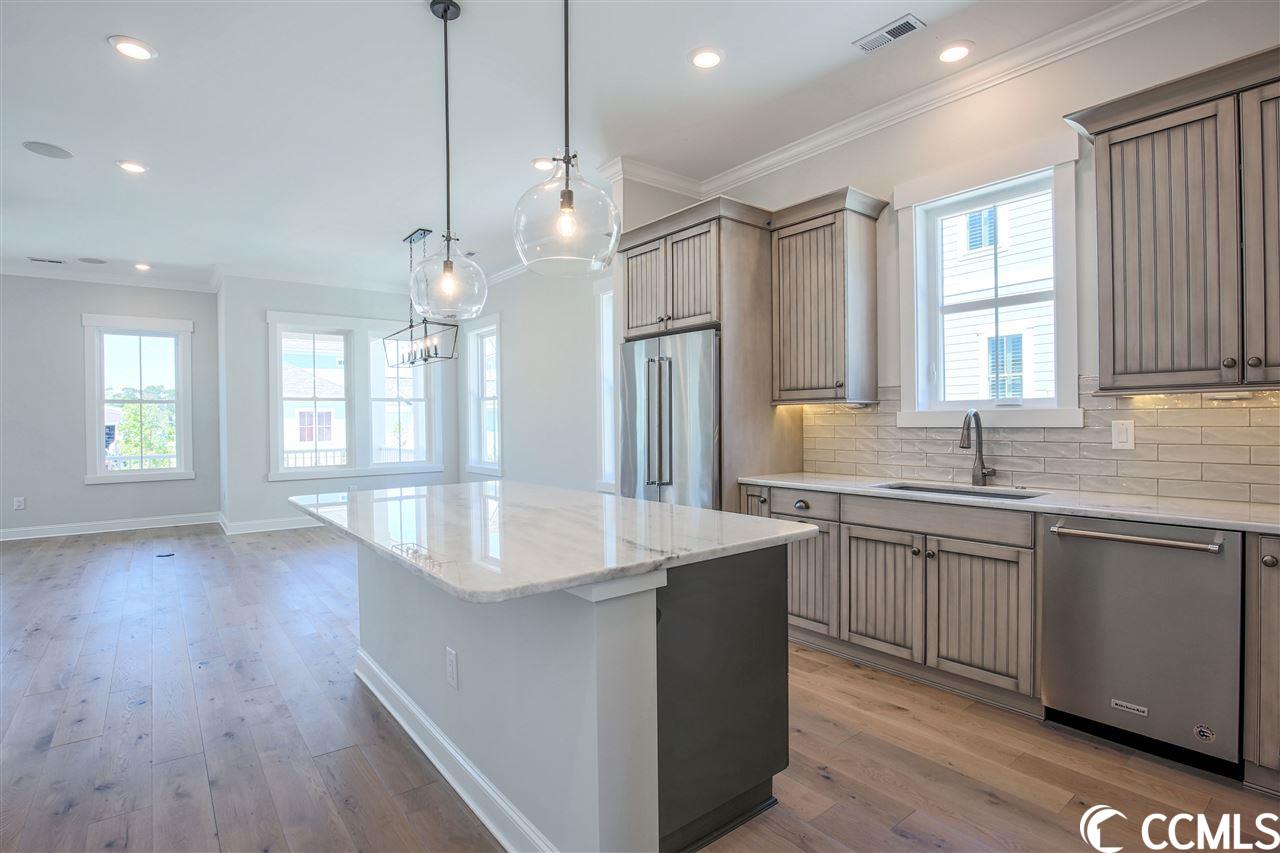 8092 Laurel Ash Ave.