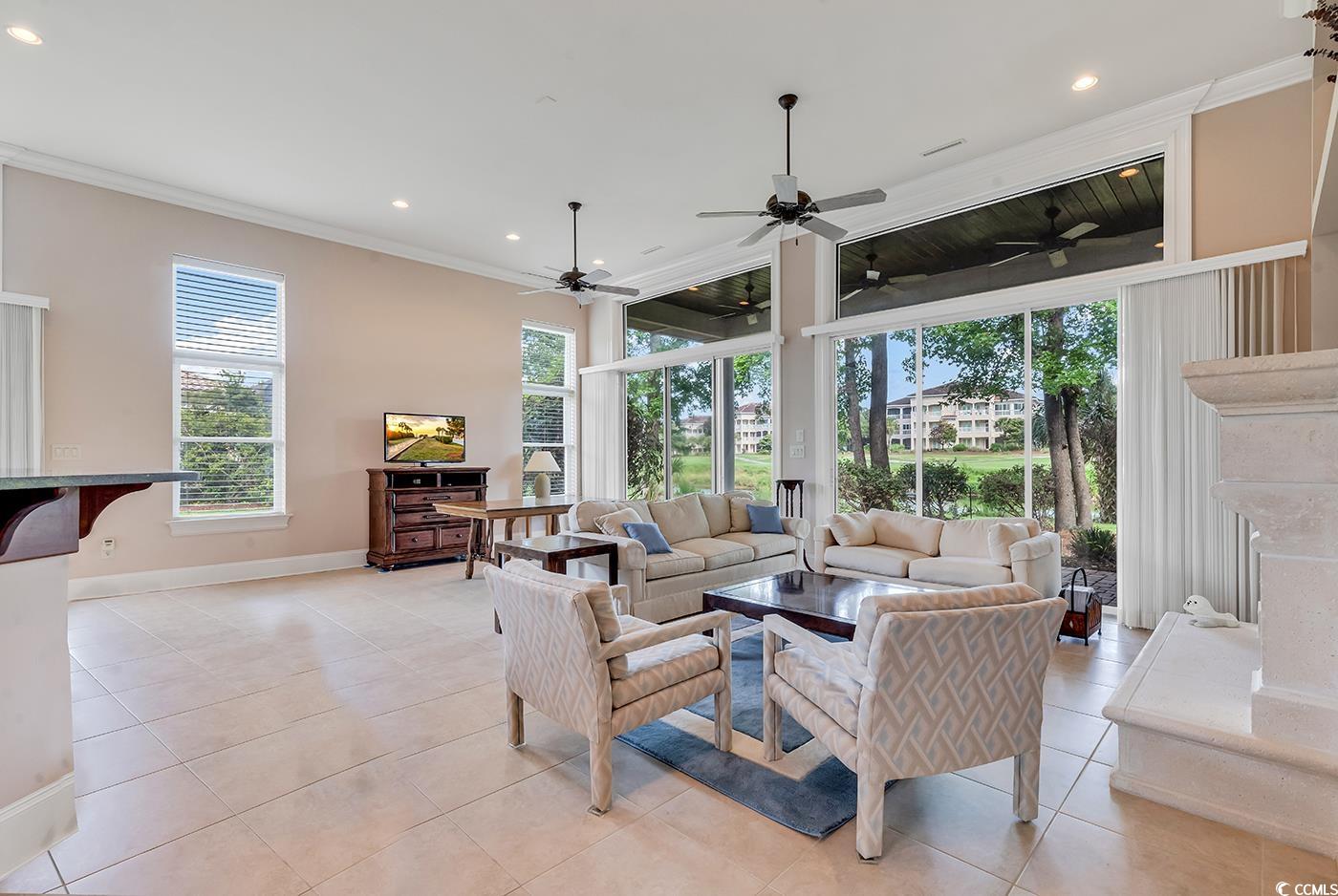 8534 La Costa Dr.