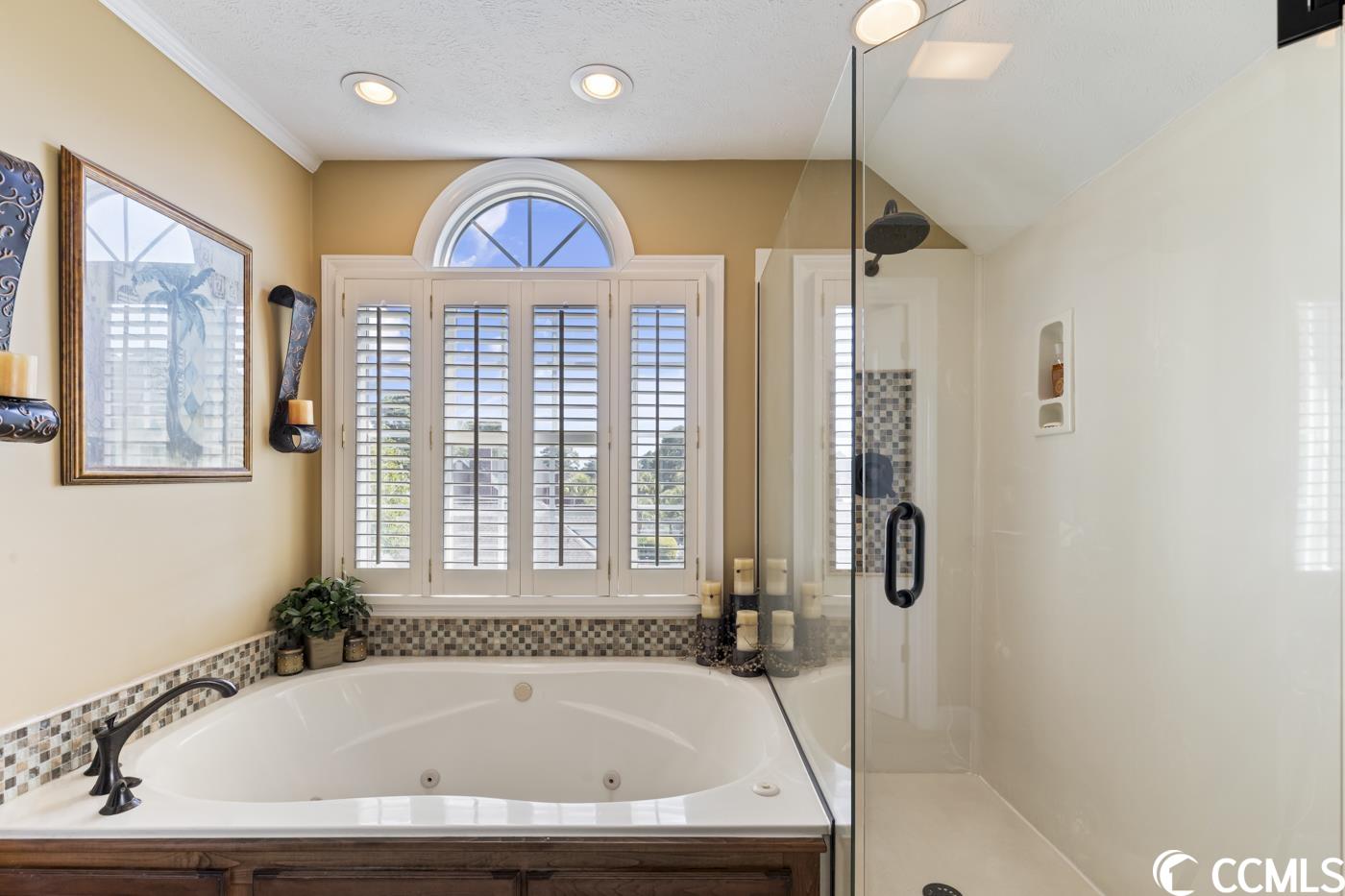 3808 Waterford Dr.