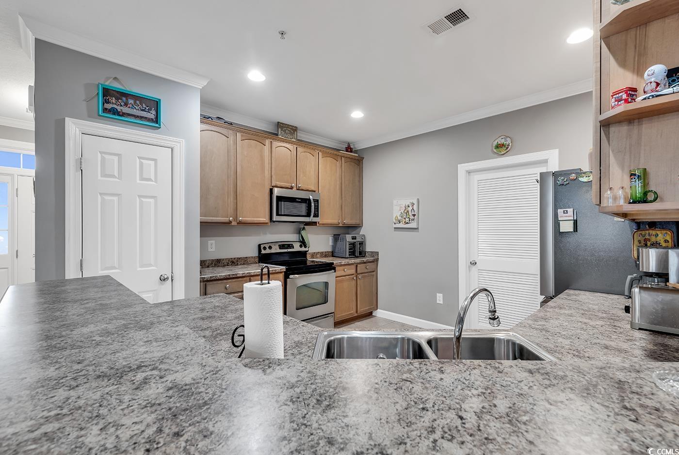 213 Moonglow Circle 102