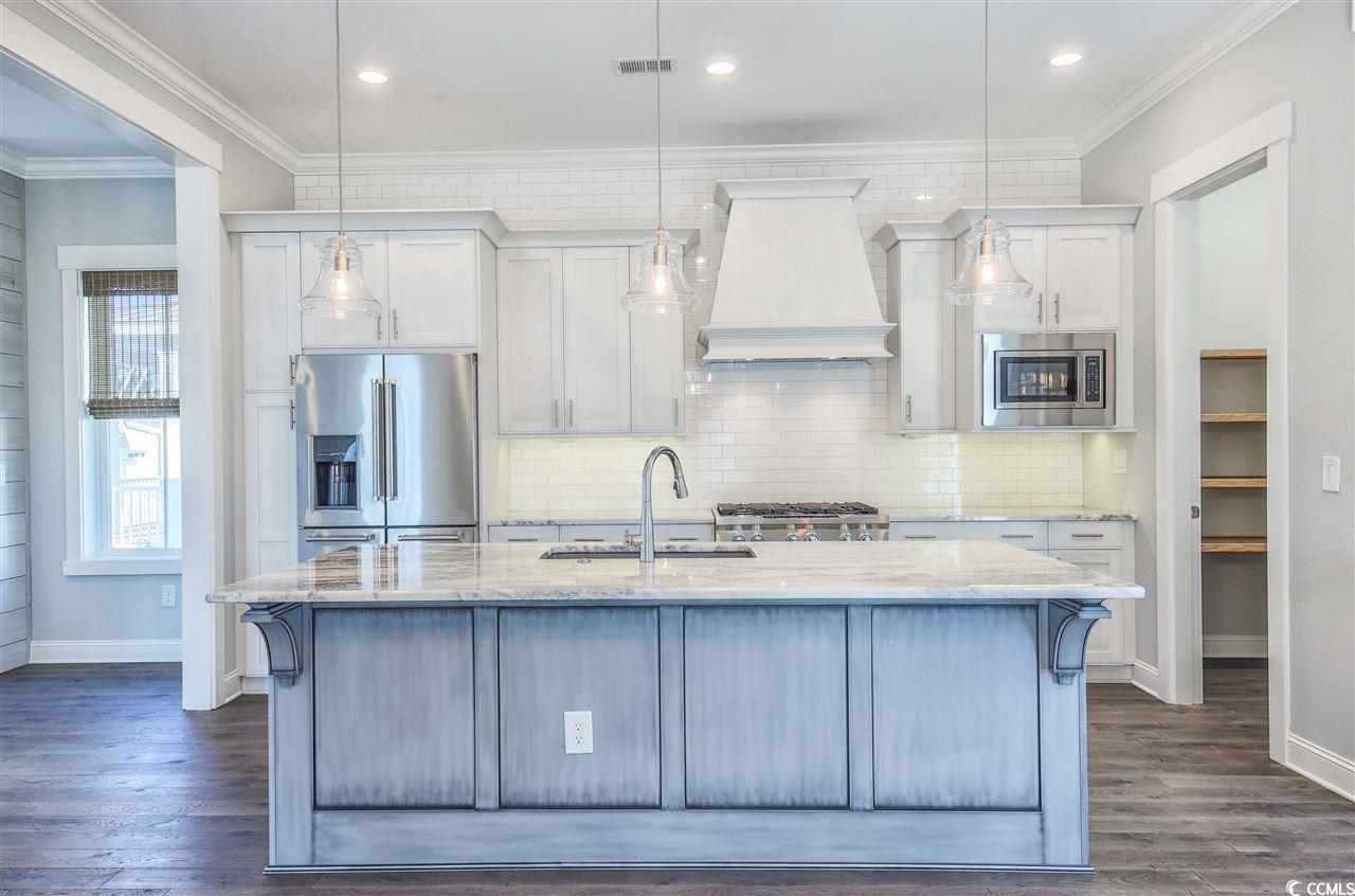 8079 Laurel Ash Ave.