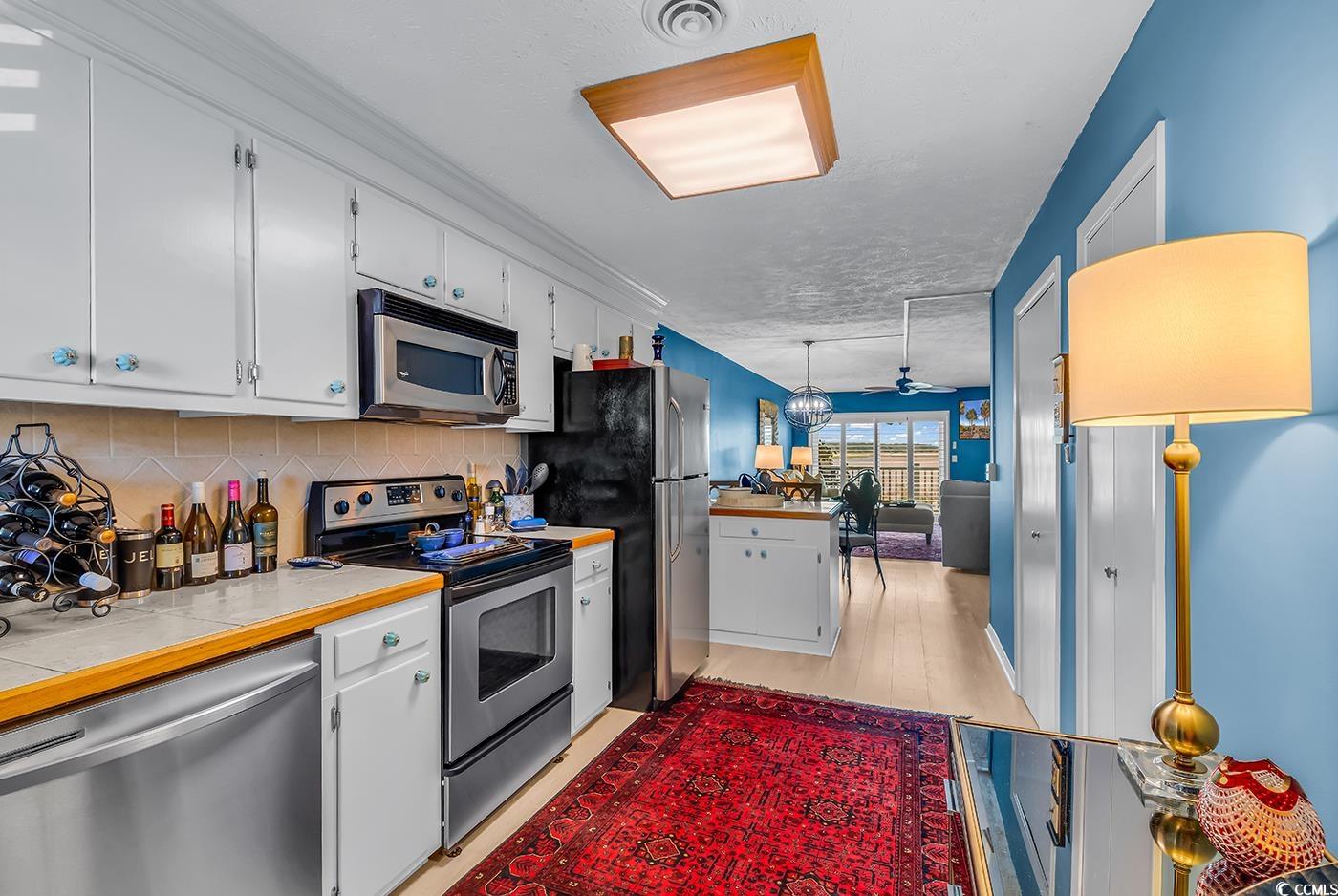 300 63rd Ave. N Unit: 102C