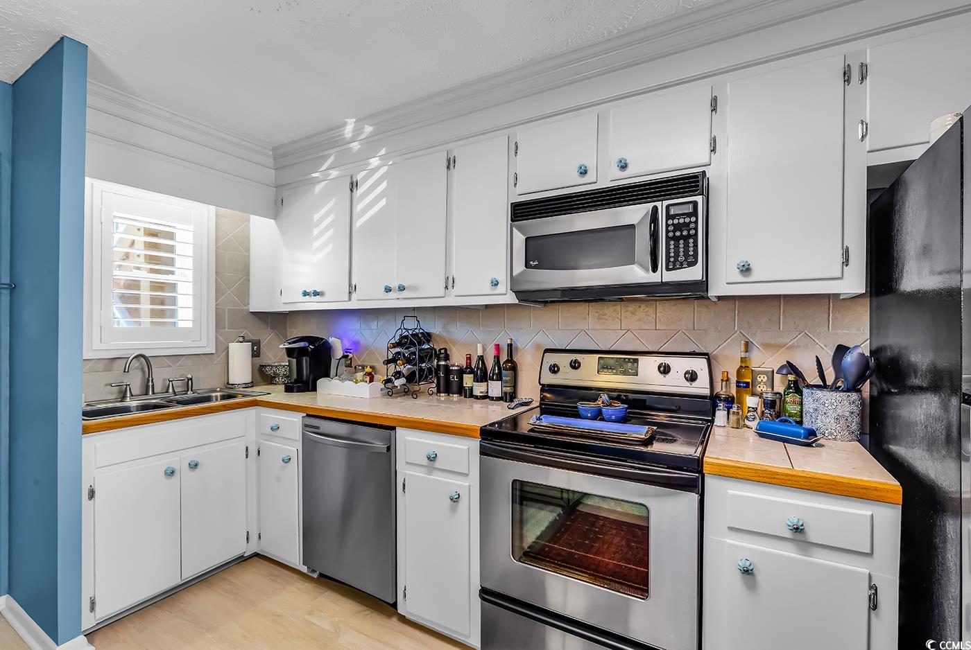 300 63rd Ave. N Unit: 102C