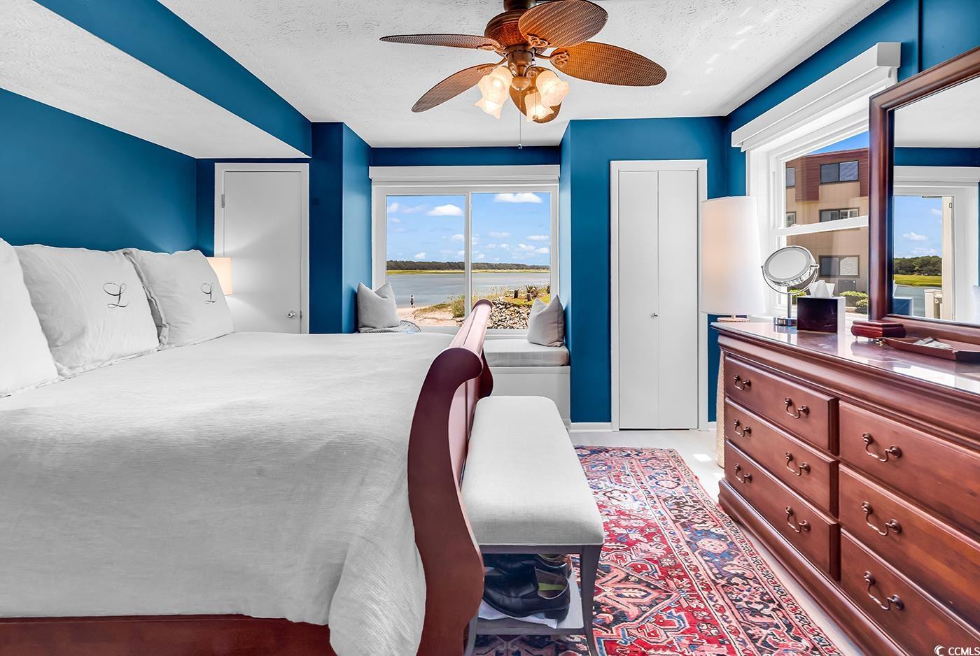 300 63rd Ave. N Unit: 102C