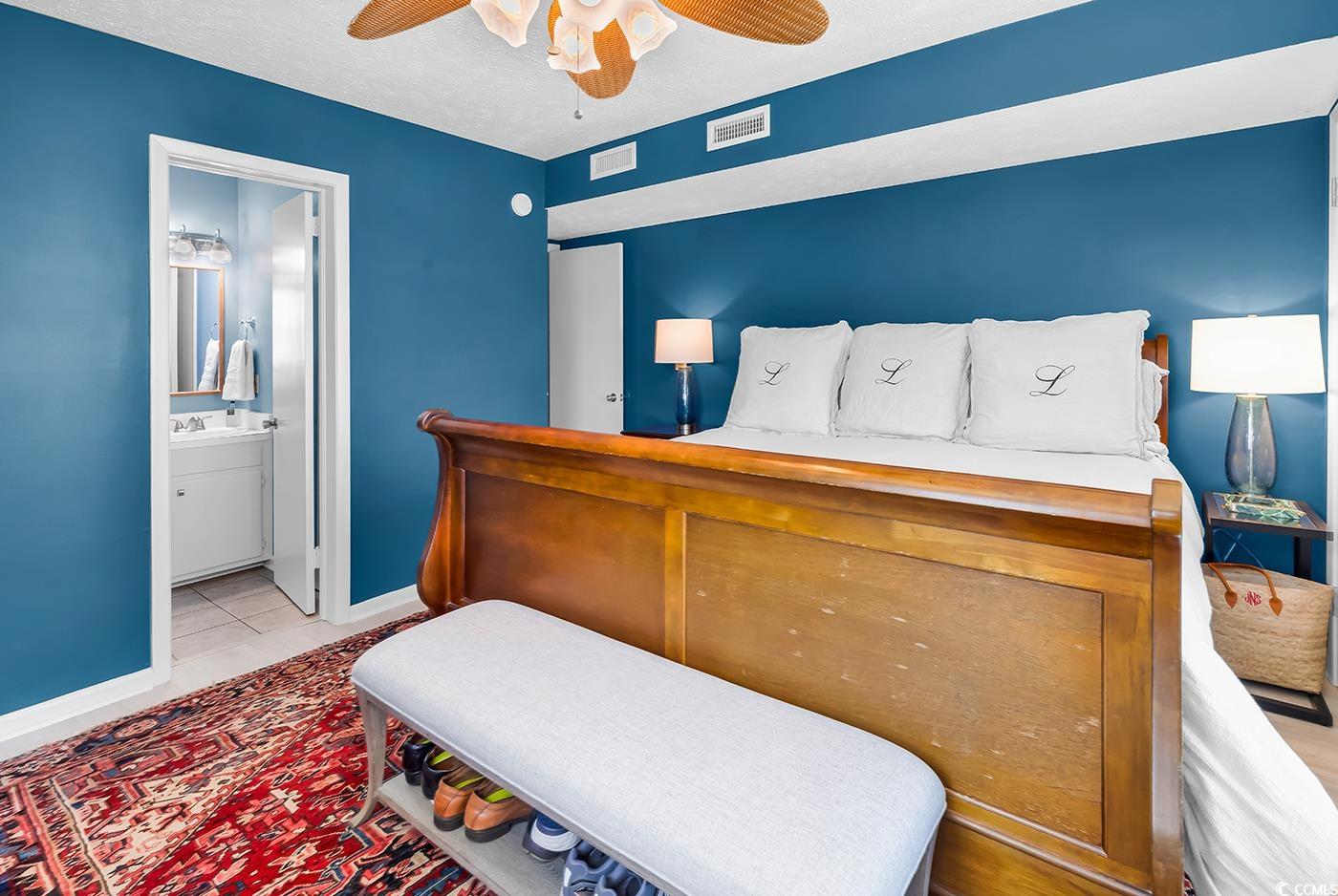 300 63rd Ave. N Unit: 102C