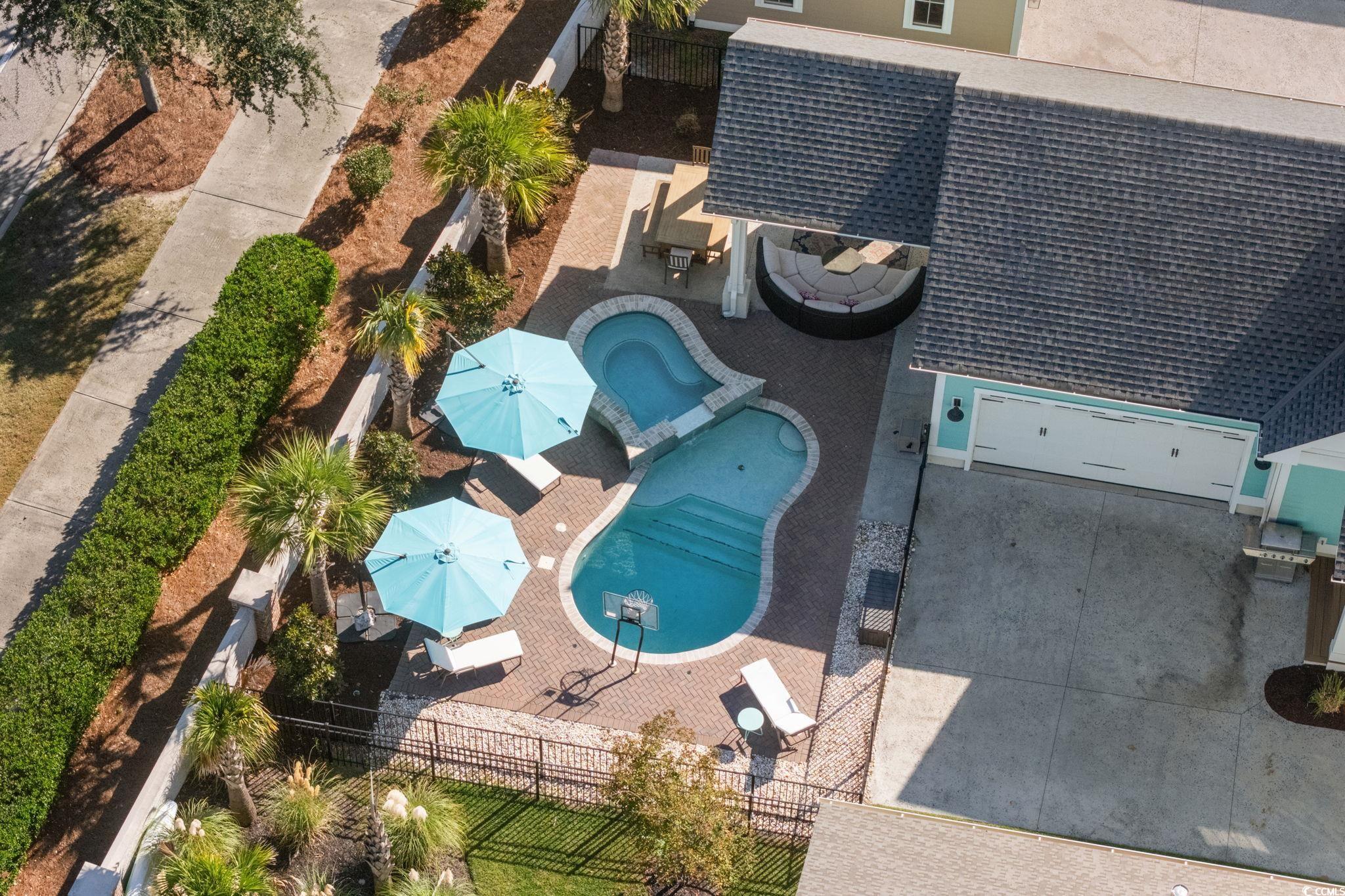 8336 Sandlapper Way