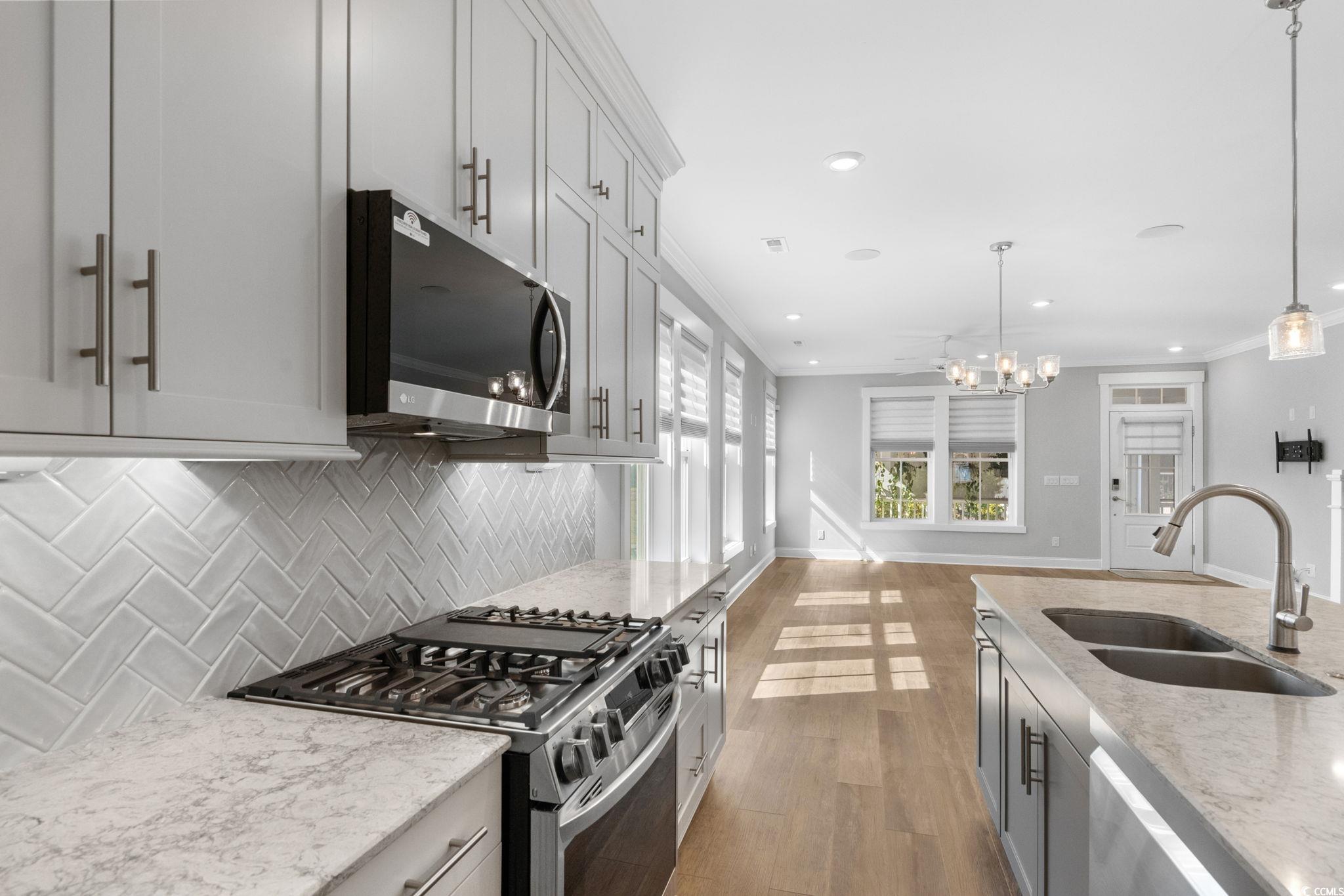 889 Hillmoore Ct. Unit: A