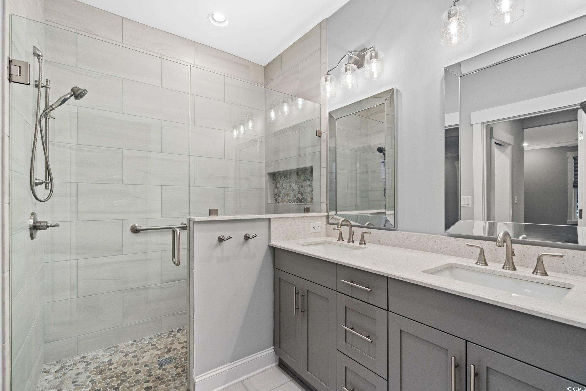 889 Hillmoore Ct. Unit: A