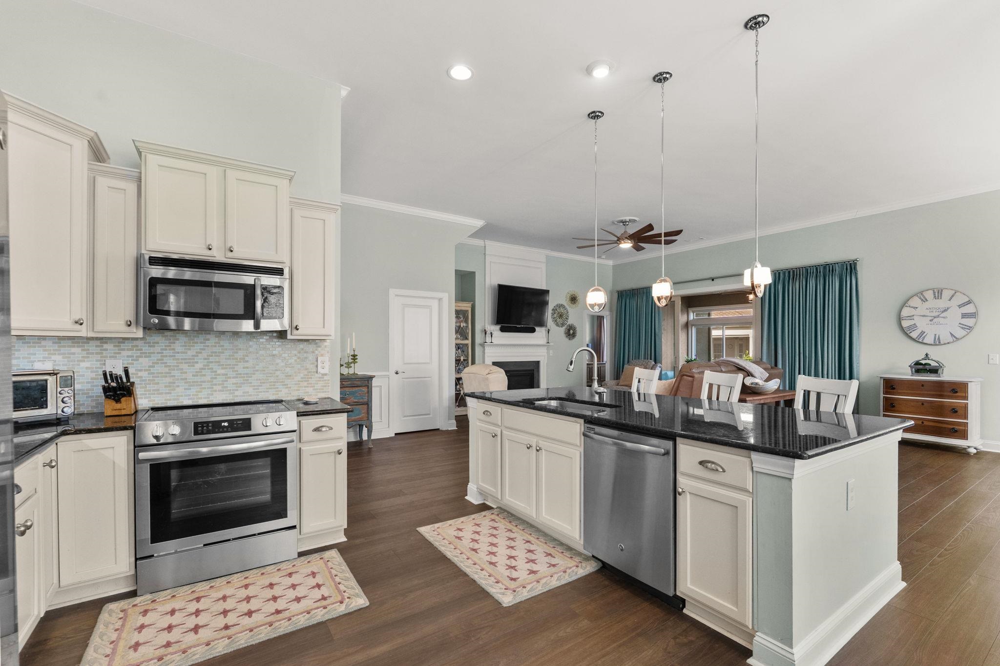 2317 Via Palma Dr.