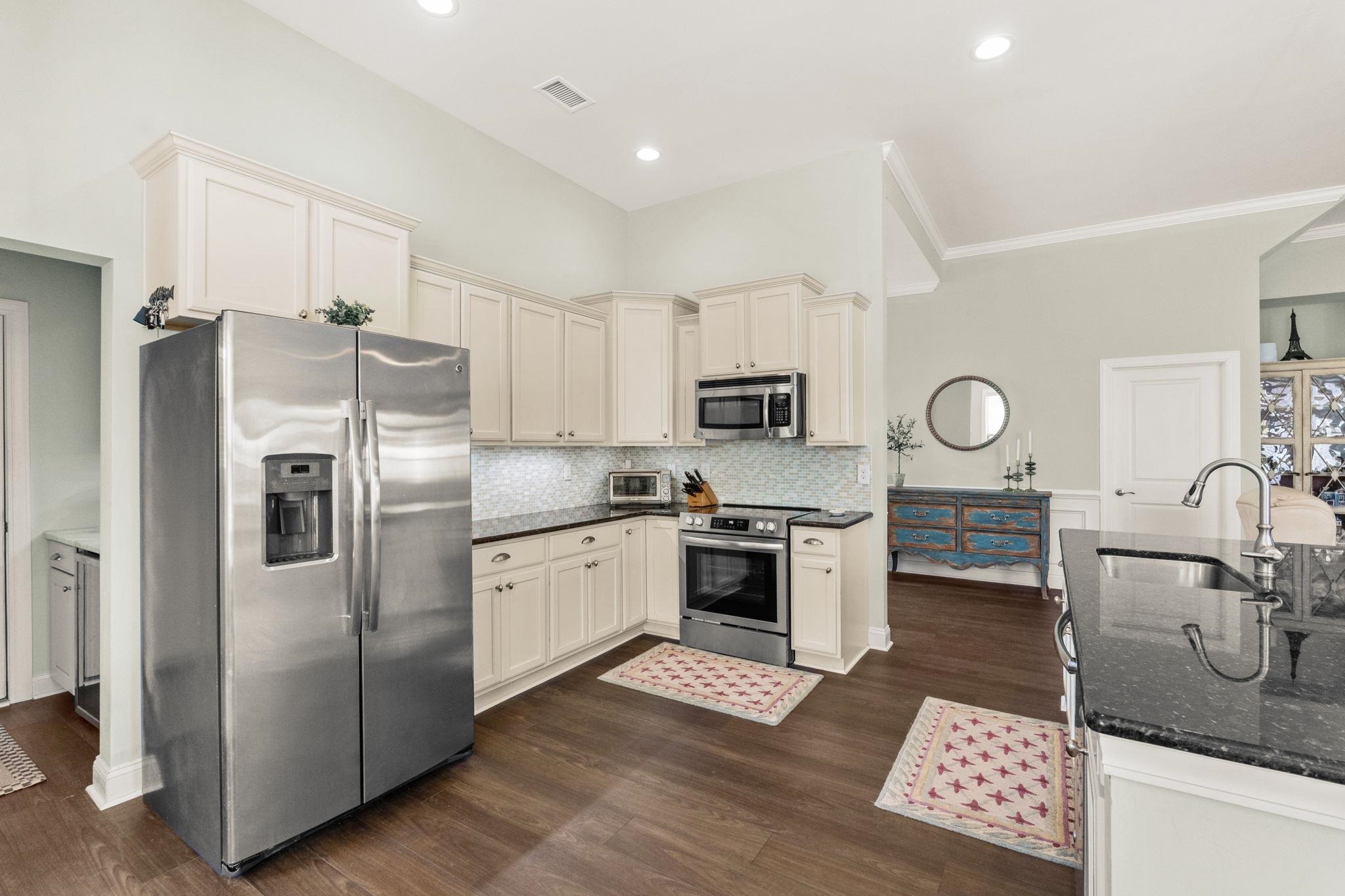 2317 Via Palma Dr.
