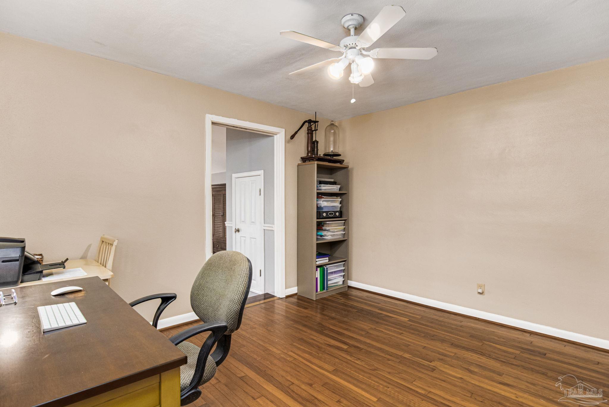 331 Robin Rd