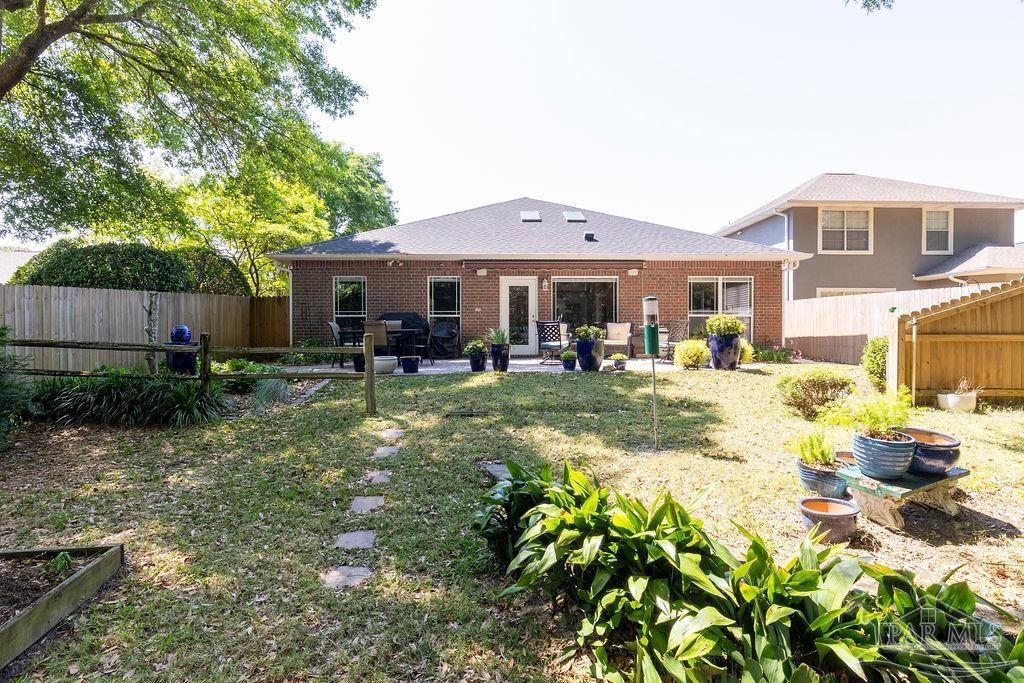 5600 Enchanting Oaks Dr