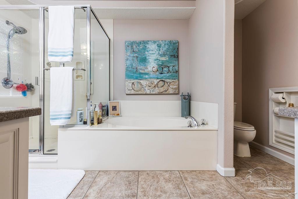 5600 Enchanting Oaks Dr