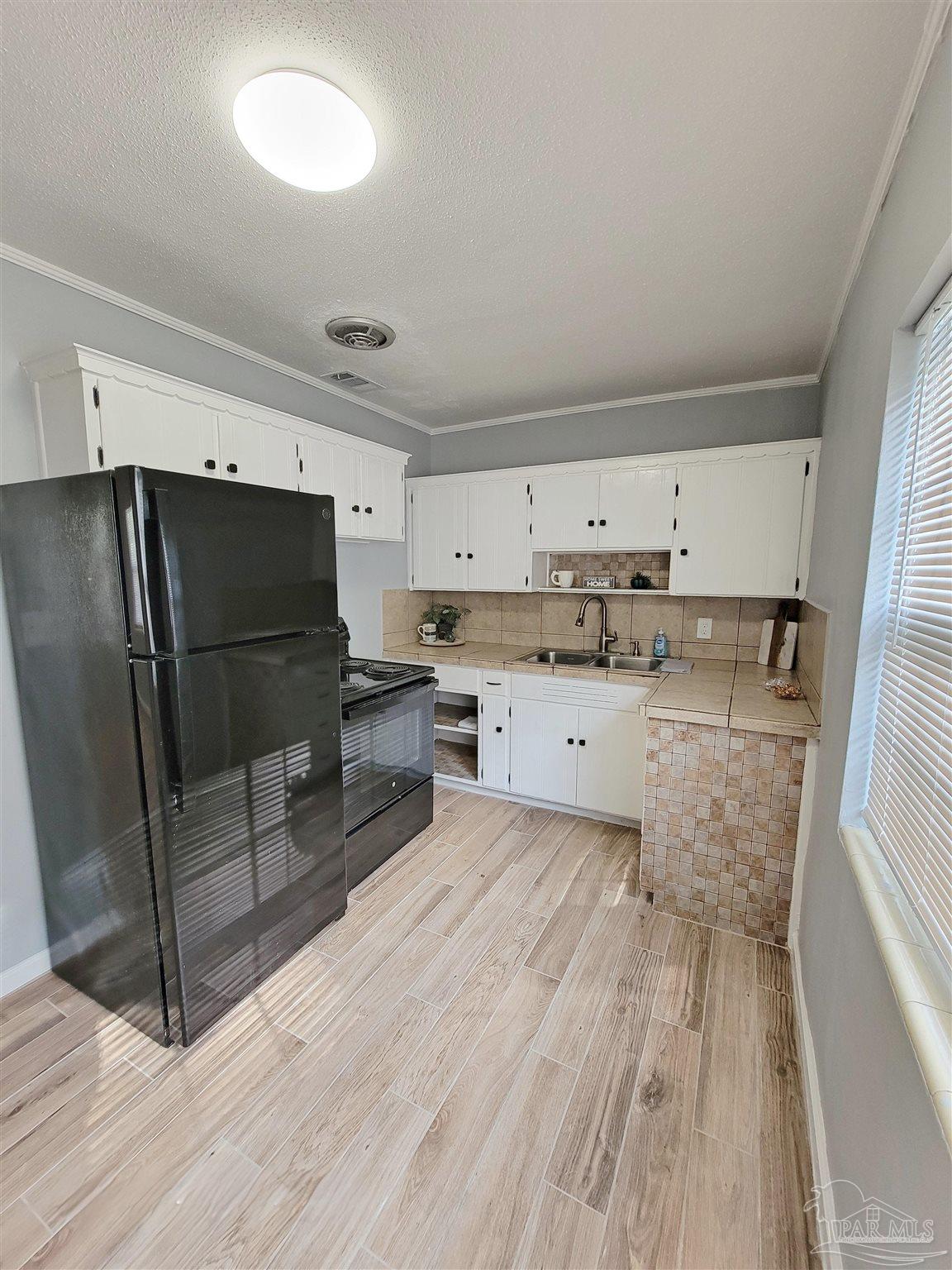 123 Berkley Dr