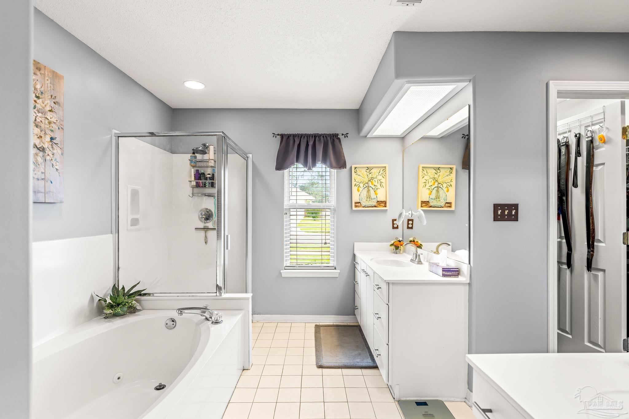 2049 Hamilton Crossing