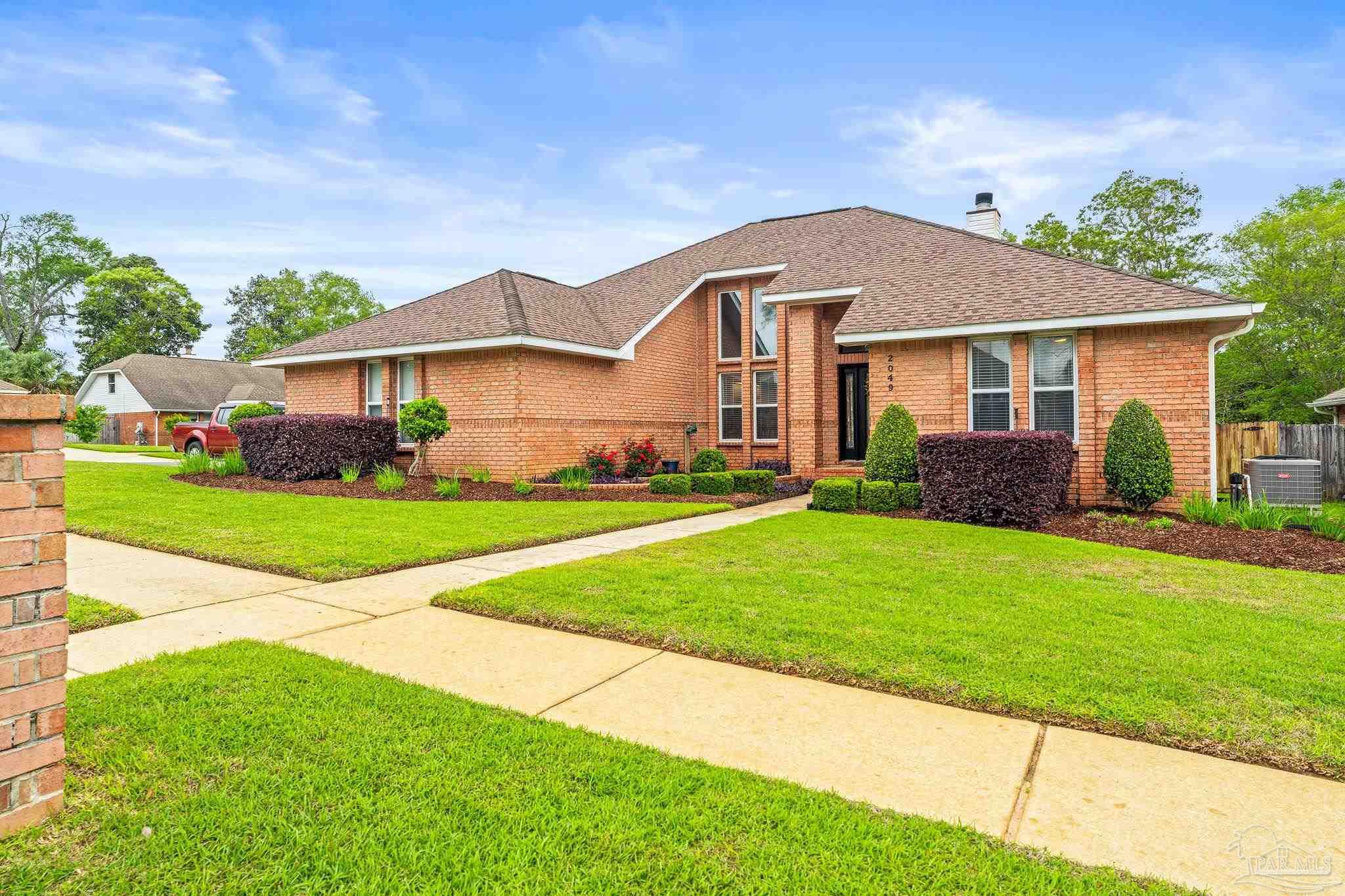 2049 Hamilton Crossing
