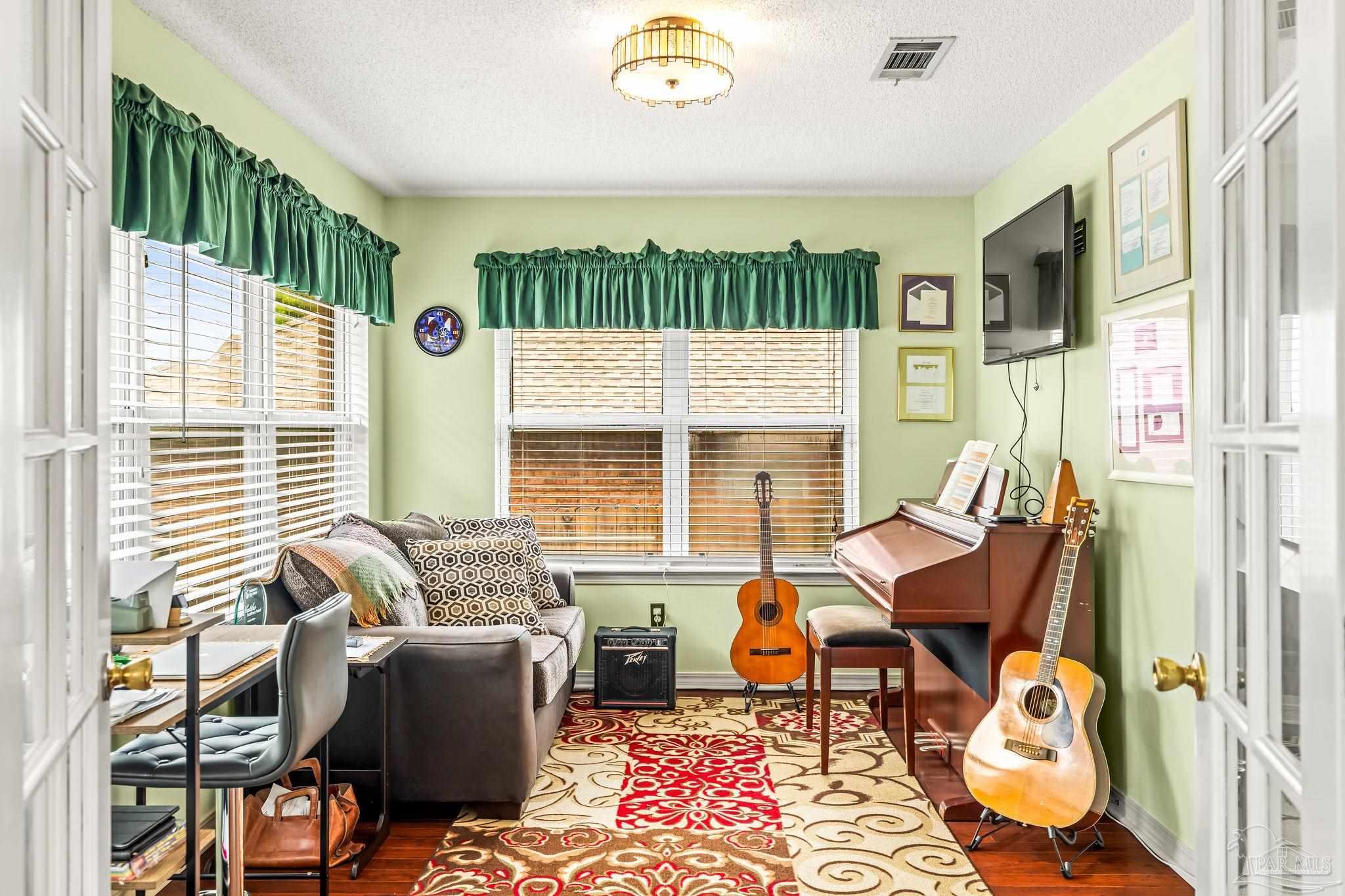 2049 Hamilton Crossing
