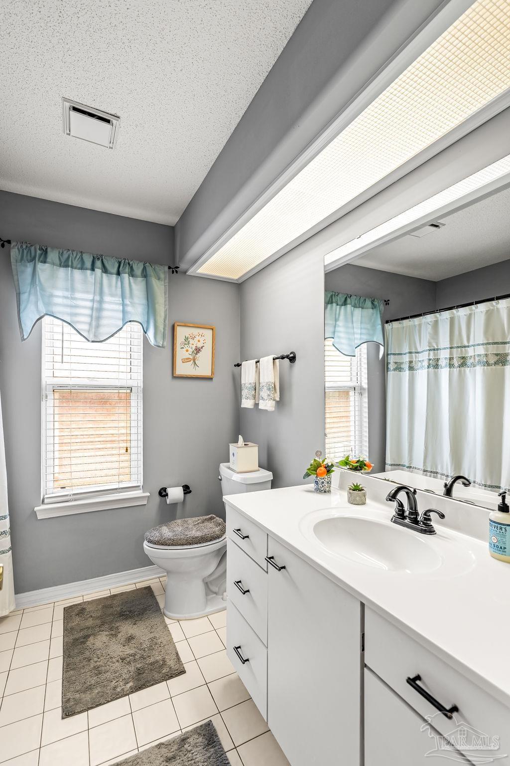 2049 Hamilton Crossing