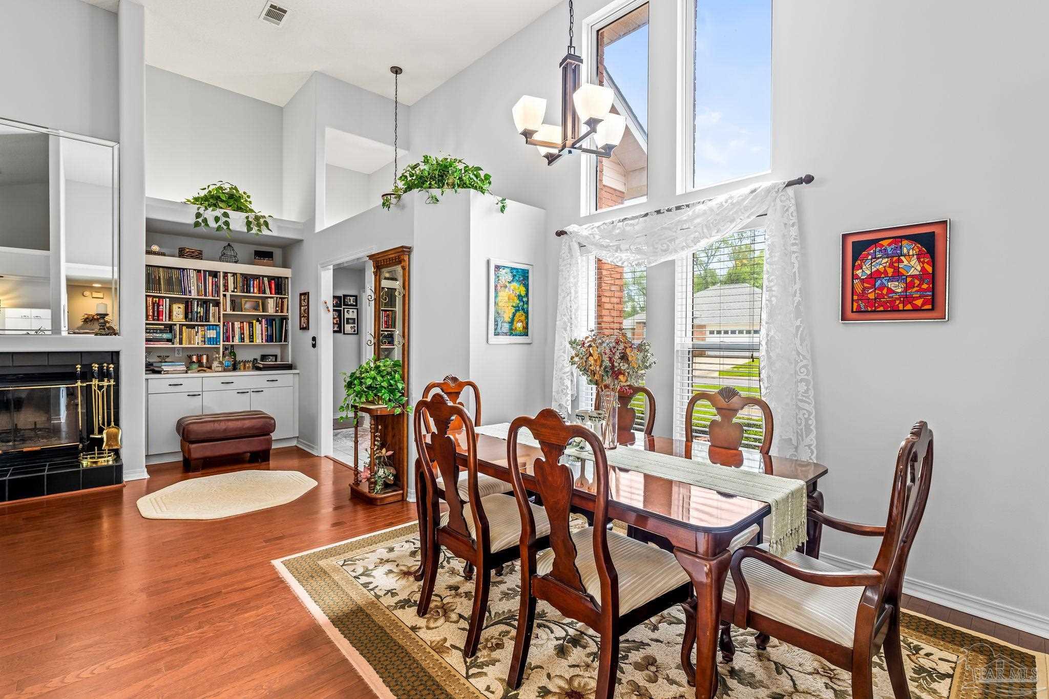 2049 Hamilton Crossing