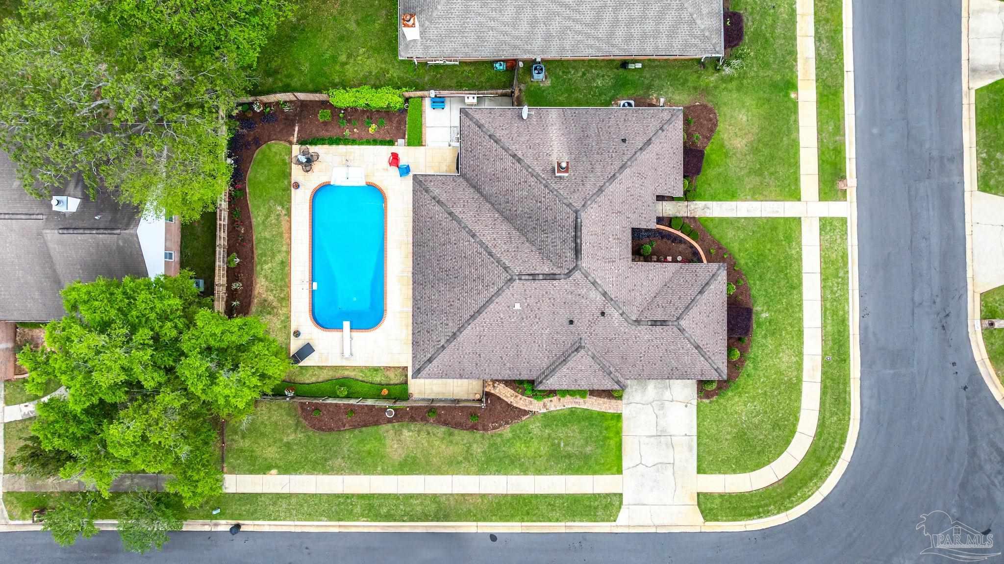 2049 Hamilton Crossing