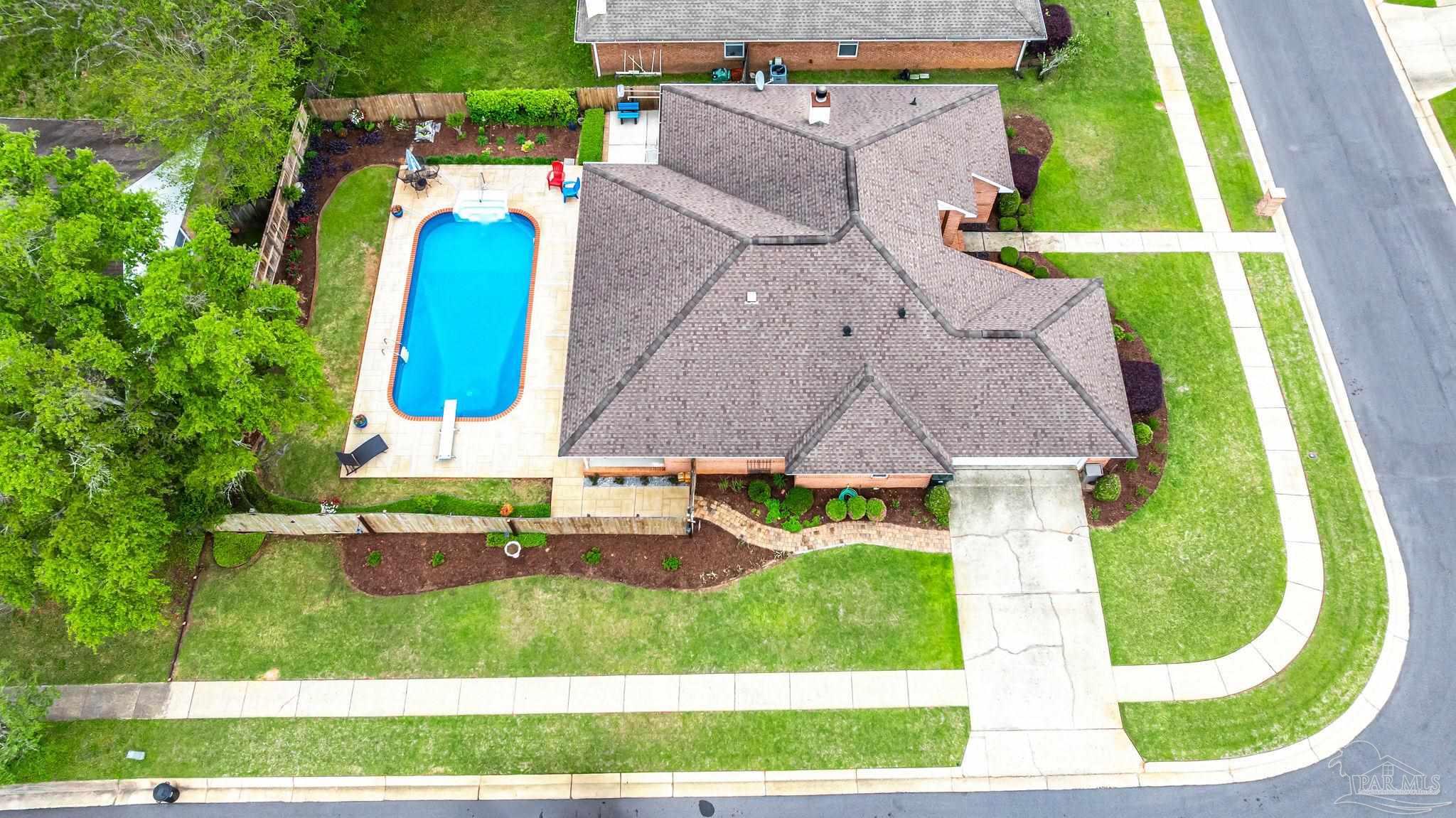 2049 Hamilton Crossing