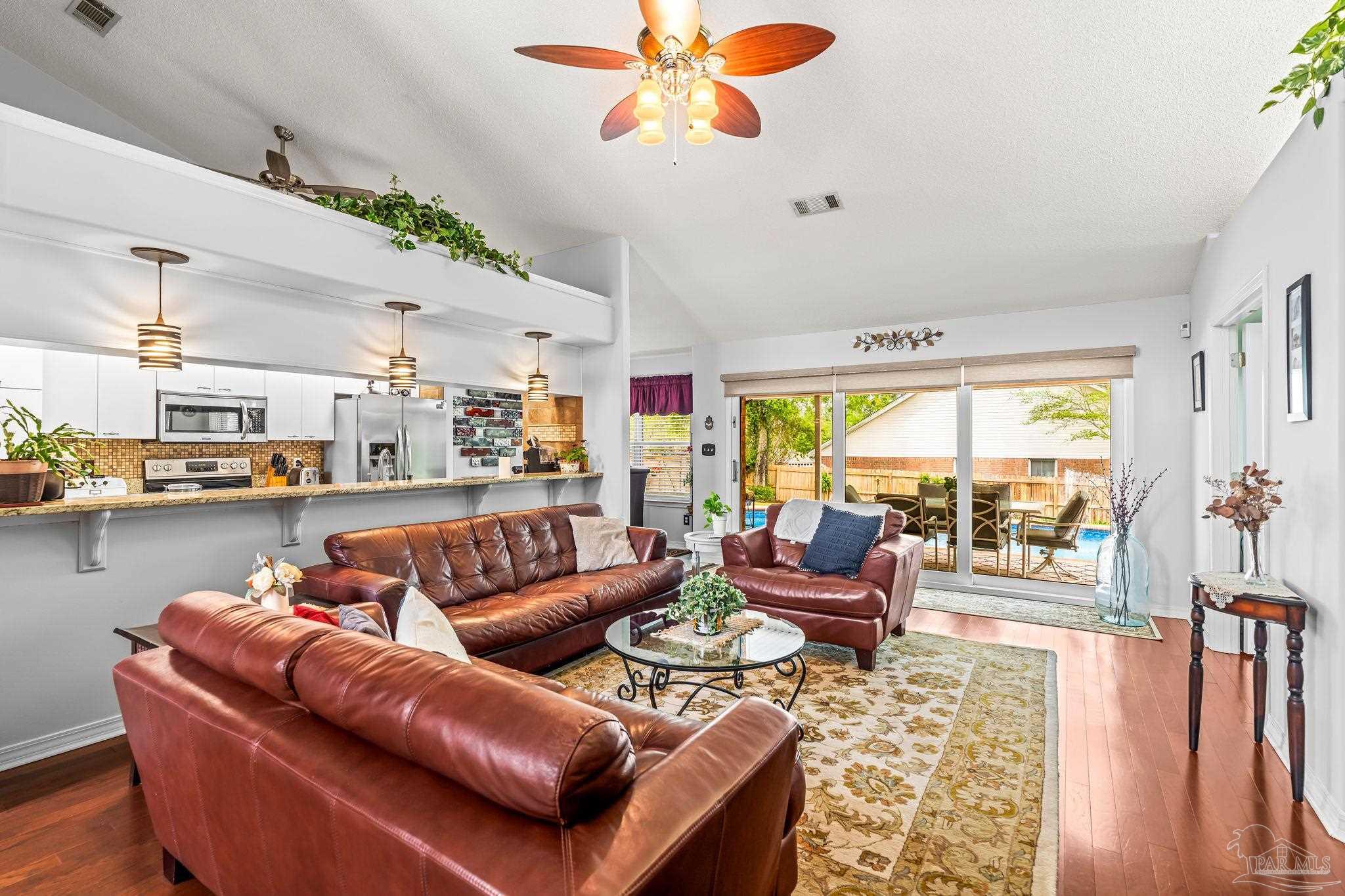 2049 Hamilton Crossing