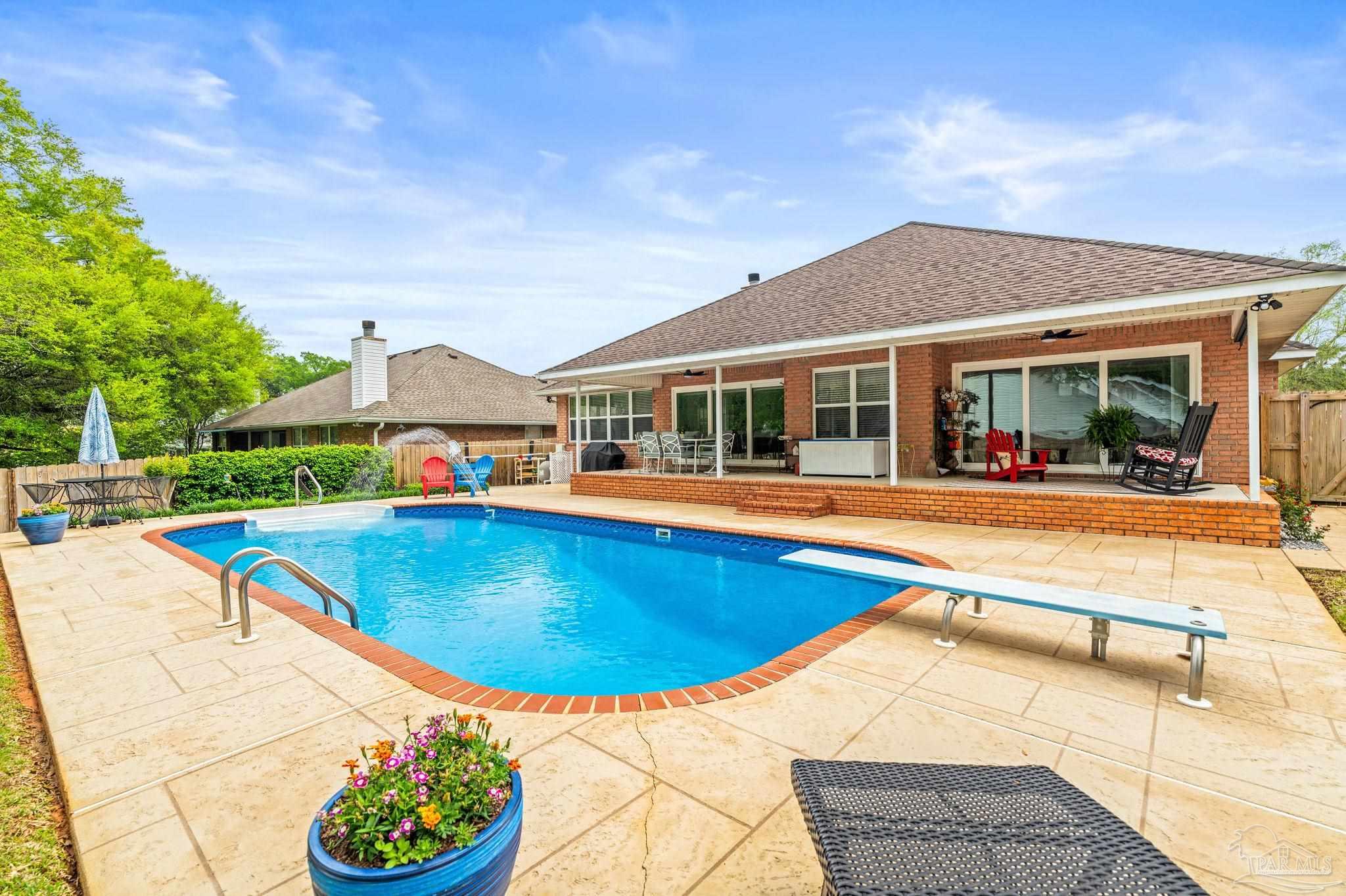 2049 Hamilton Crossing