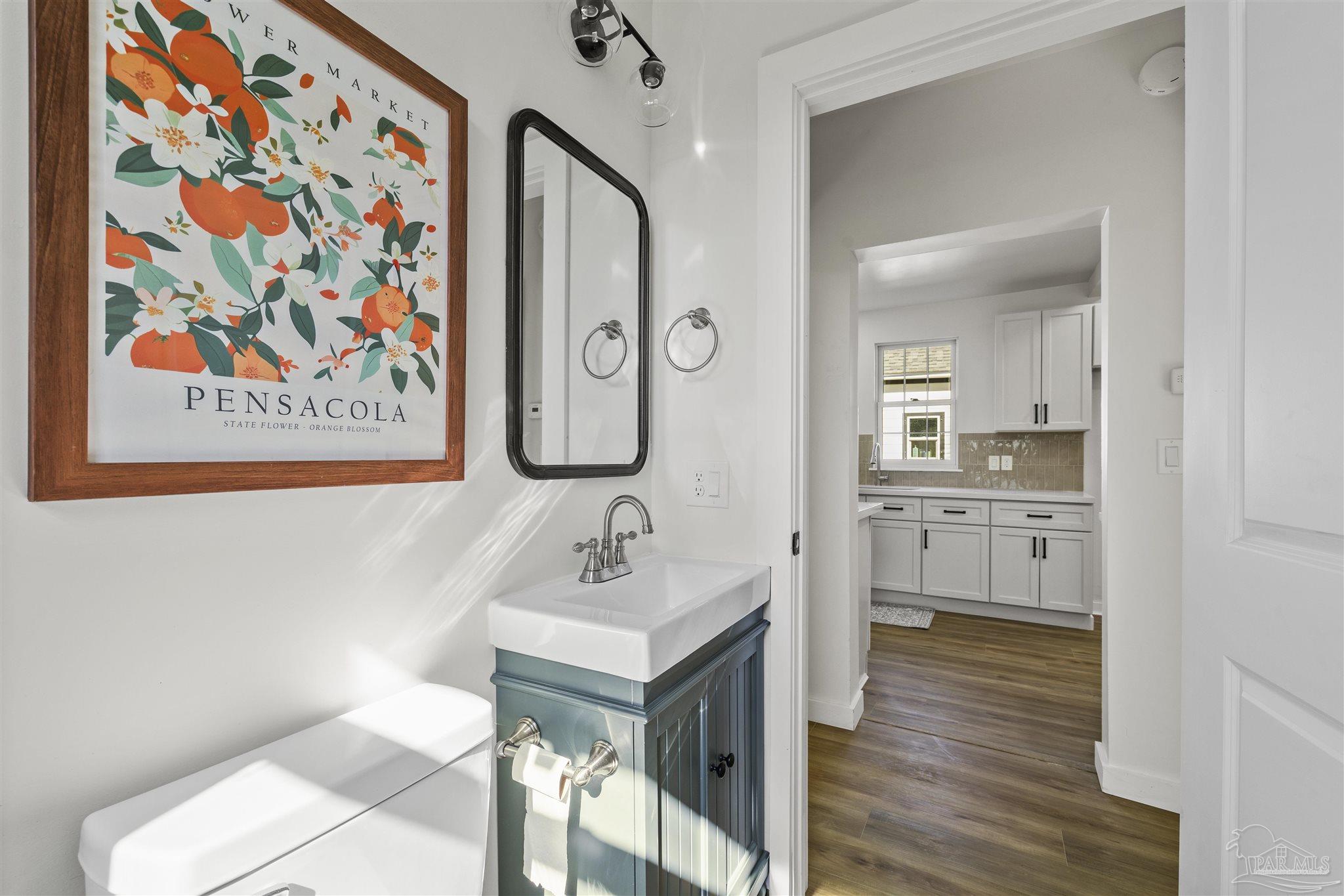 1106 W La Rua St