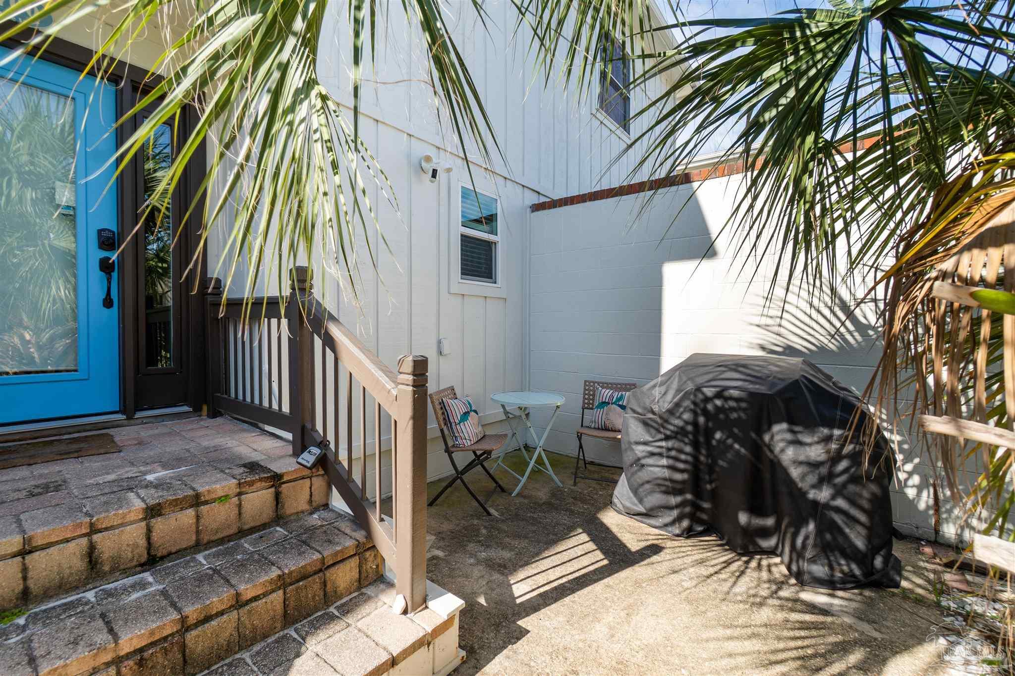 1700 Via Deluna Dr