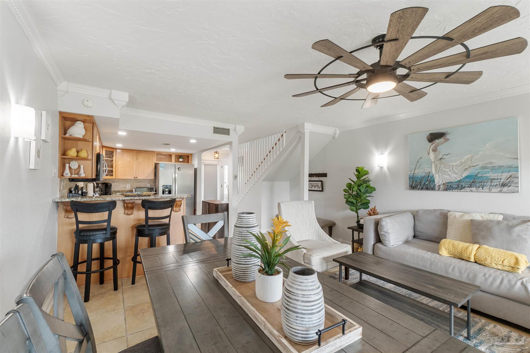 1700 Via Deluna Dr