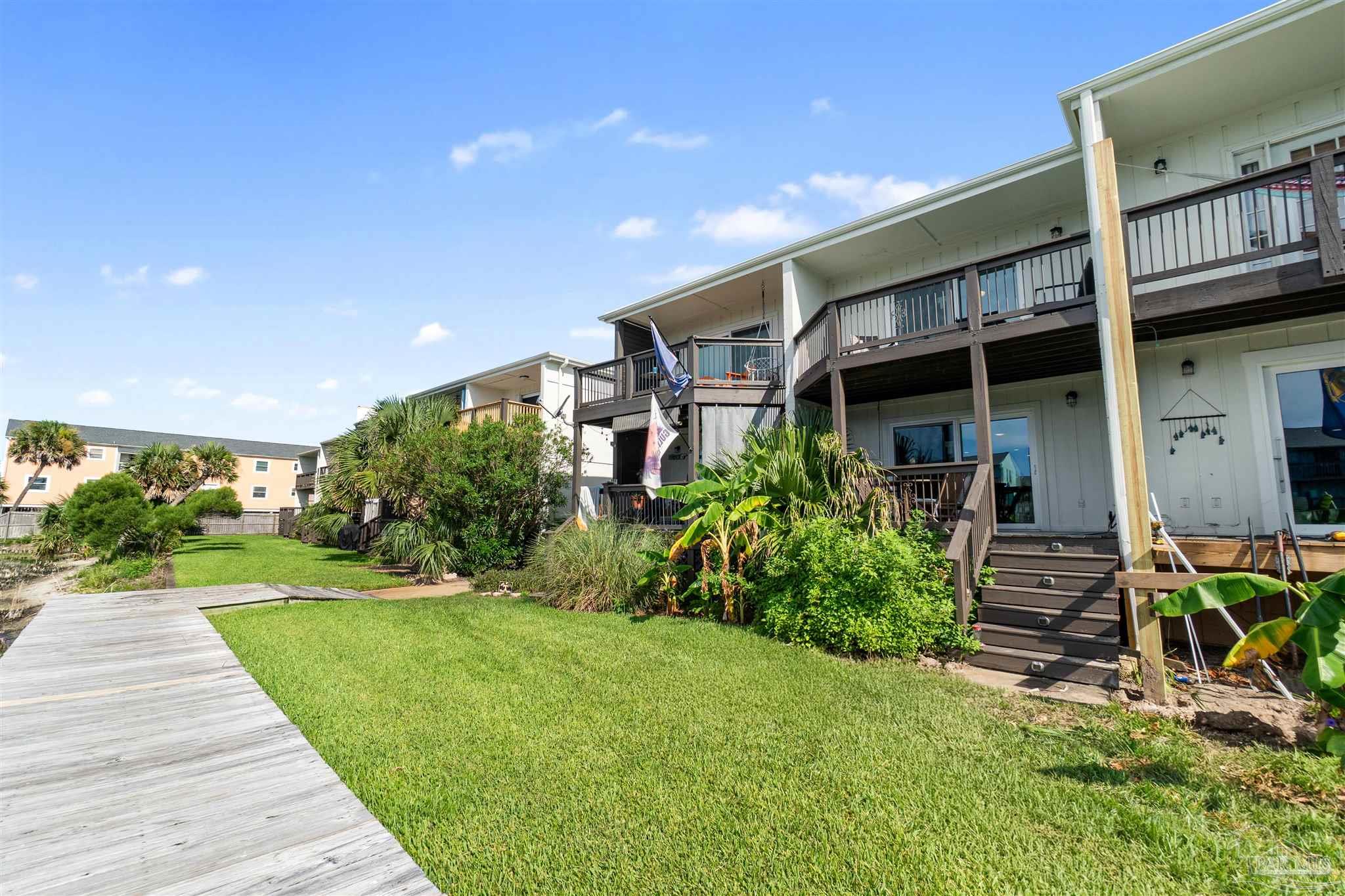 1700 Via Deluna Dr