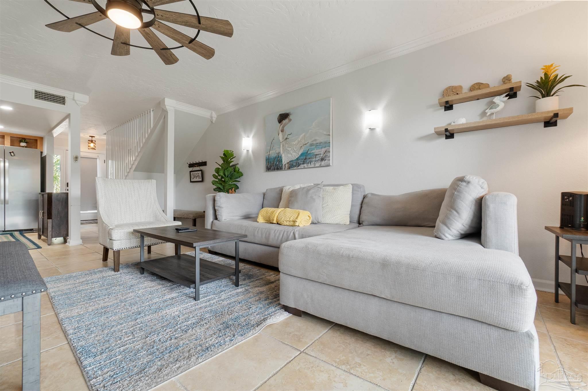 1700 Via Deluna Dr