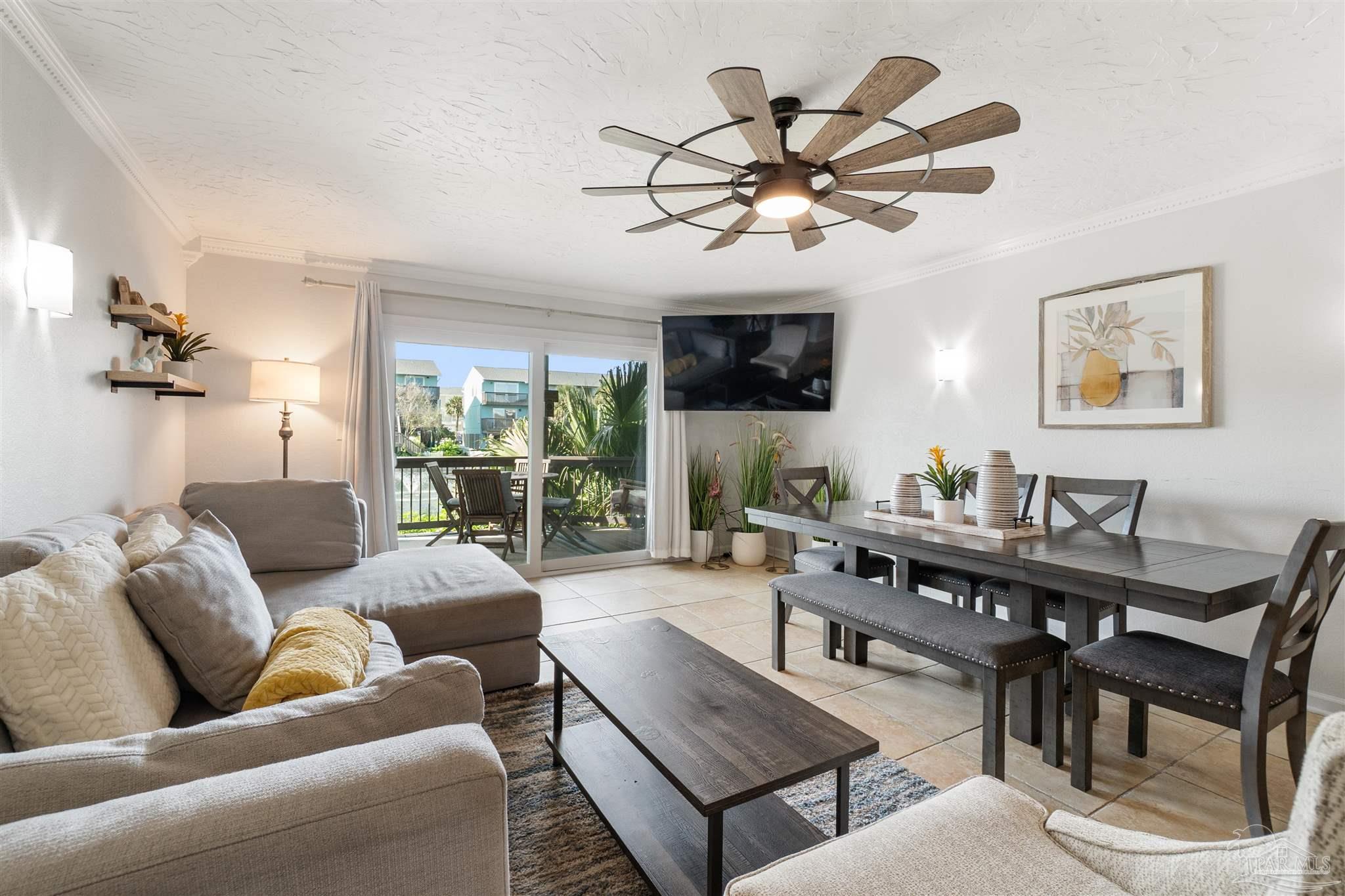 1700 Via Deluna Dr