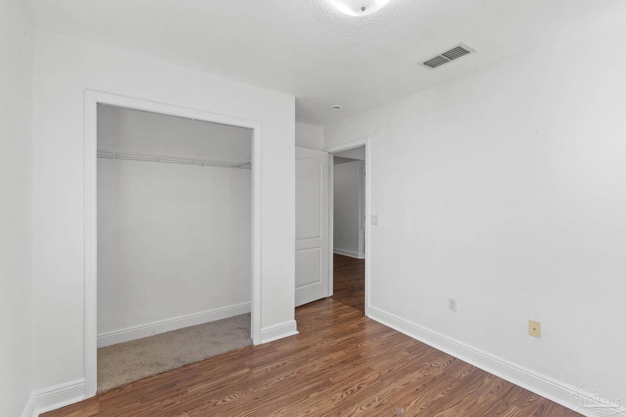 10650 Senegal Dr, Pensacola