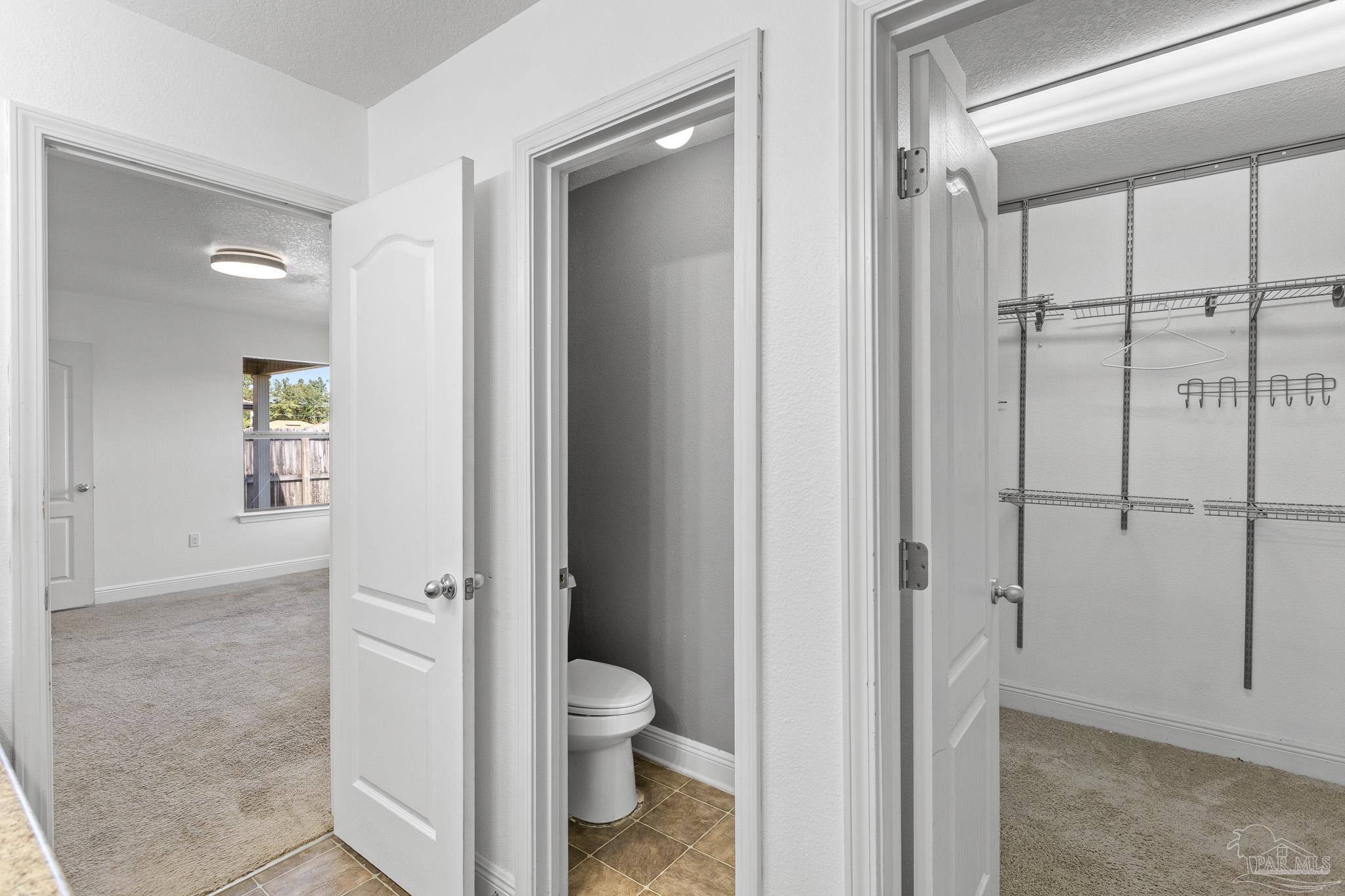 10650 Senegal Dr, Pensacola